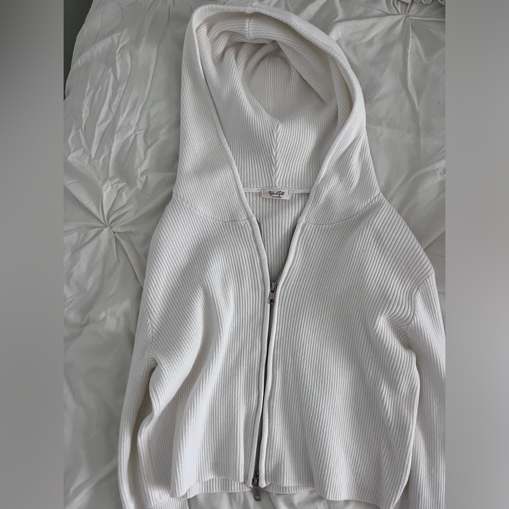 Brandy Melville zip up